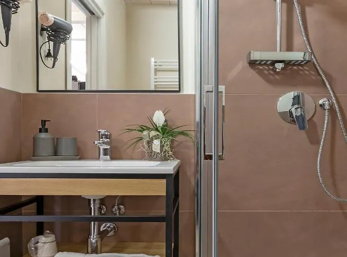 Evaluna Homevacation Bed & Breakfast